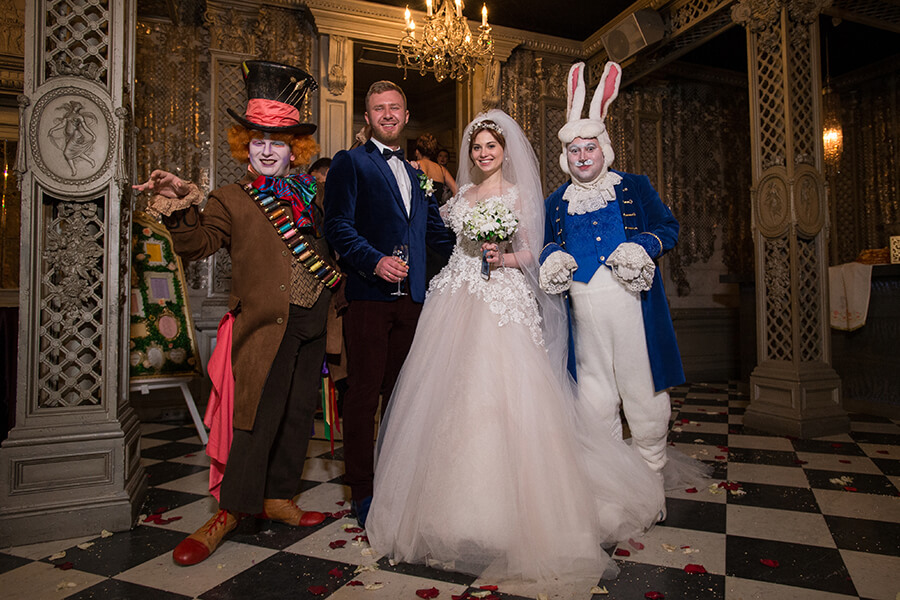 Видеосъемка свадеб в стиле сказочных историй